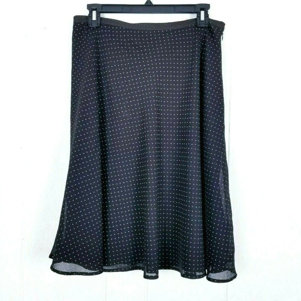 New York & Company Skirt Size 6 Dotted
